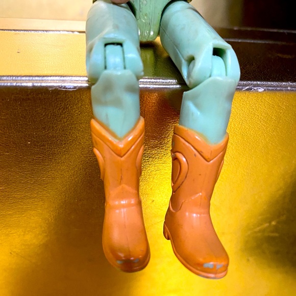 FISHER PRICE 2001 LOVING FAMILY WESTERN STYLE COWGIRL POSABLE DOLLHOUSE DOLL 6” - Picture 3 of 8